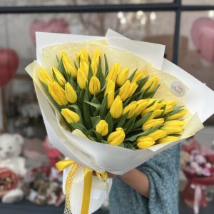 Bukiet "Yellow tulips"