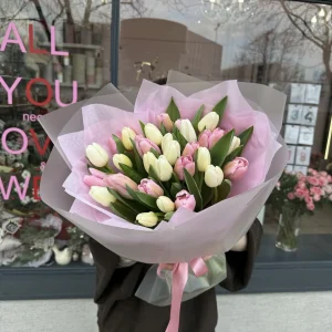 Bukiet "Pink and white tulips"