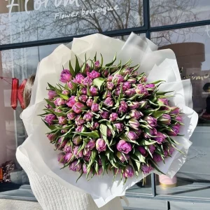 Bukiet Fioletowych tulipanów