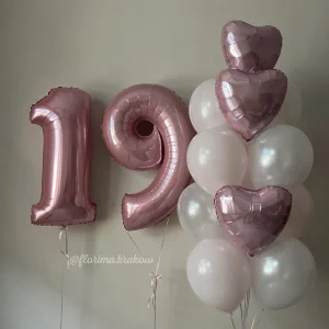 Zestaw balonów #109 bukiet białych balonów z serduszkami i cyfry