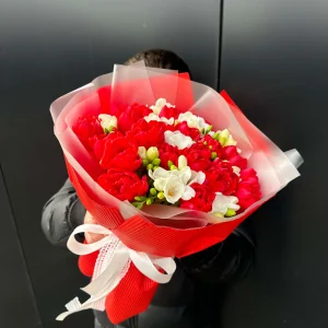 Bukiet #91 czerwony tulipan i frezja
