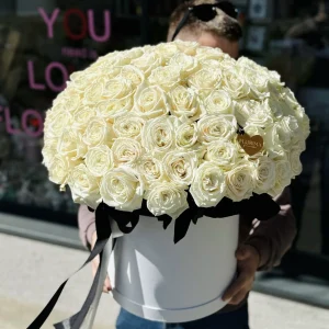 Flowerbox "White roses"