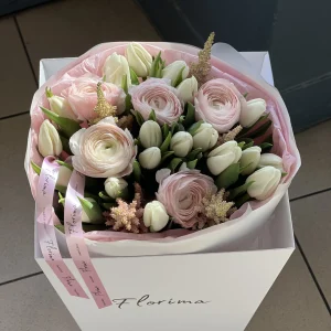 Bukiet #95 jaskry i tulipan (w torebce firmowej)