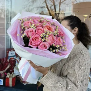 Pink x-pression and daisies